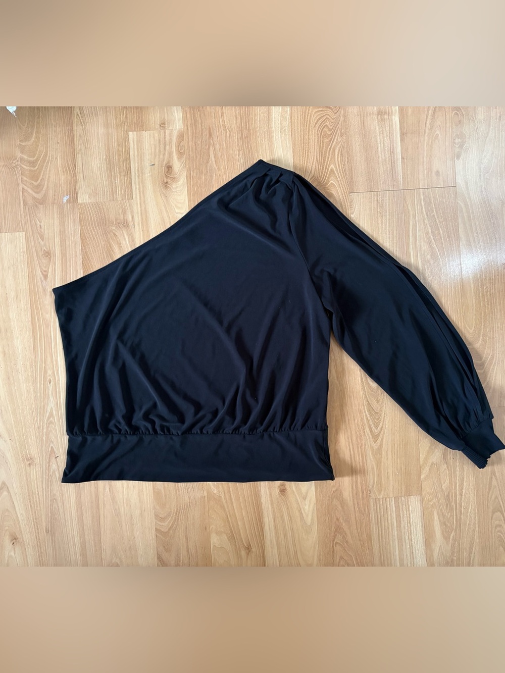 White House Black Market Black One-Shoulder Balloon Sleeve Top